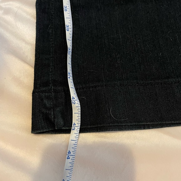 *SOLD* Sz. 25 Le Chateau Womans jean - Picture 5 of 6